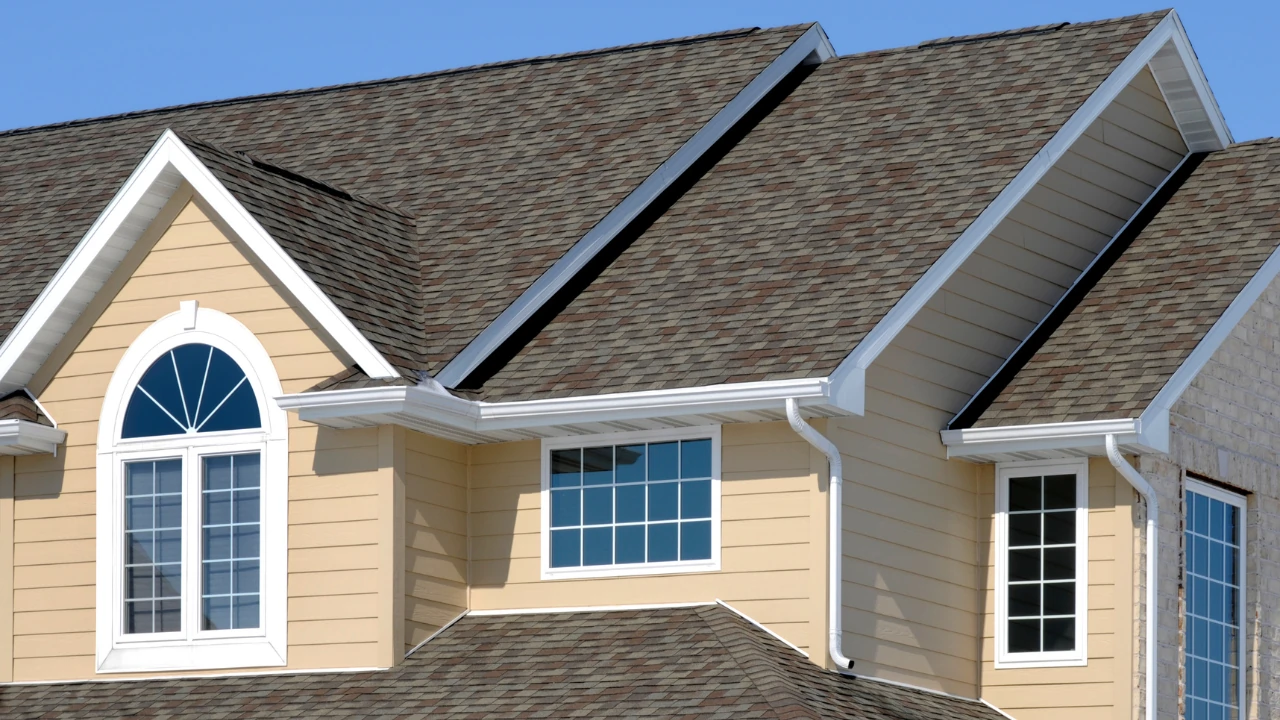 Residential roofing service